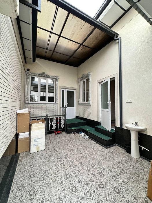 Uy sotiladi 1.1 sotix 4 xona