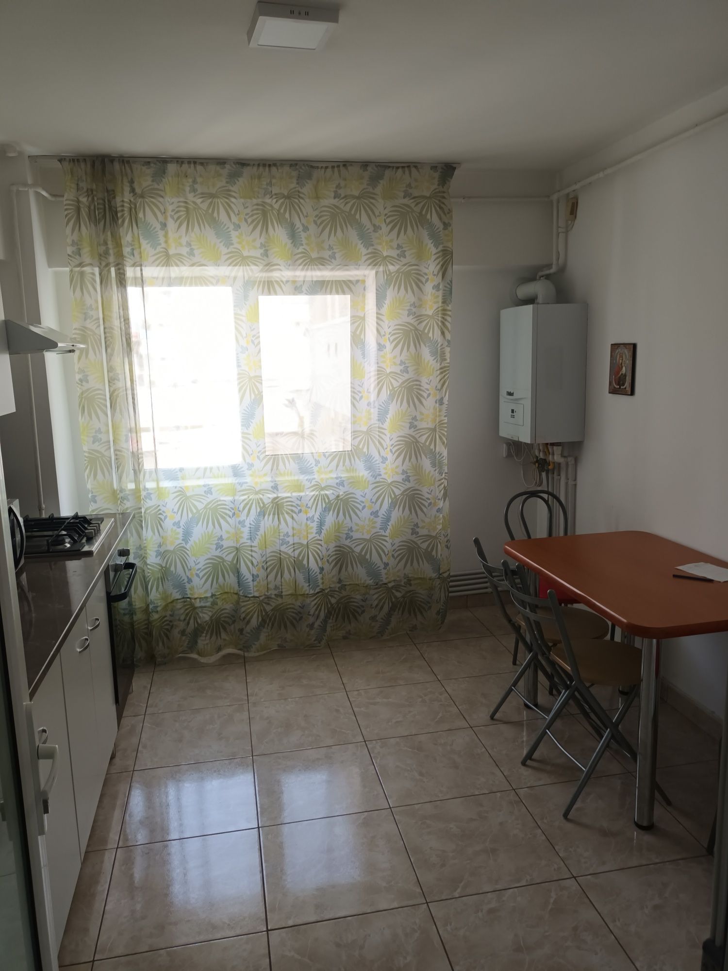 Proprietar ultracentral
