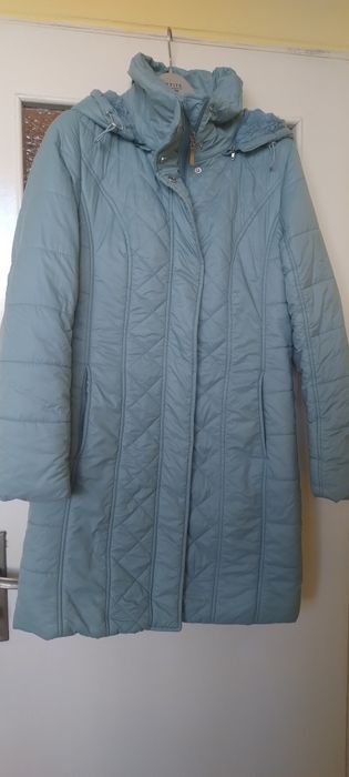 Дамско яке с качулка