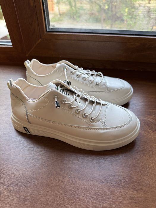 Обувь женская, мужская