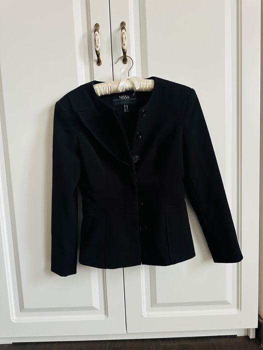 Sacou Nissa , negru , cambrat , masura 36/S