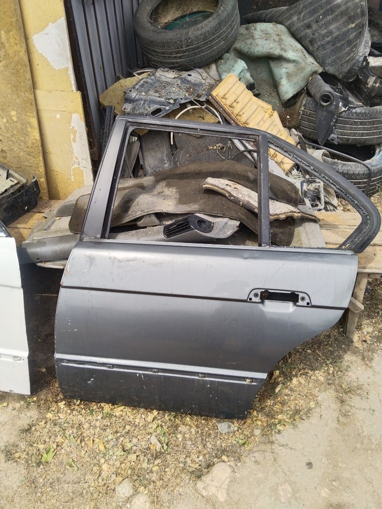 Продам двери БМВ е34
