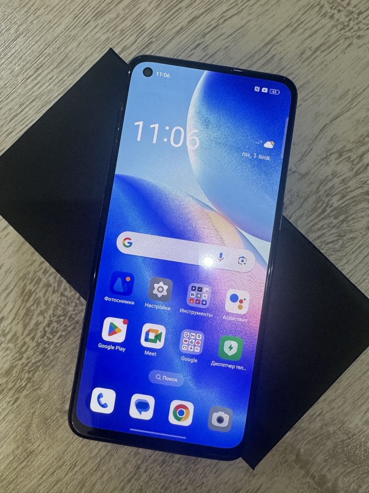 OPPO Reno 5 в идеальном состоянии, полный комплект