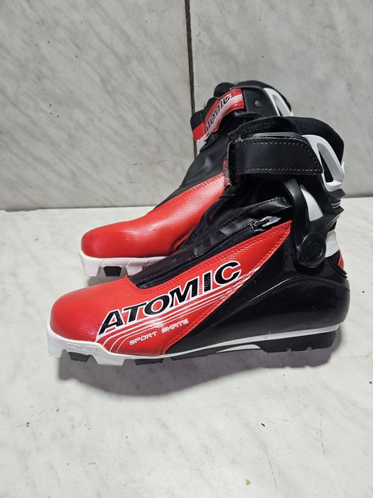 Clapari ghete ski schi fond Atomic marimea  40 (25 cm) SNS .