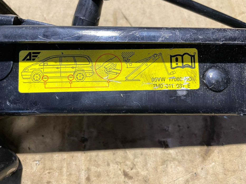 Авто Крик Авариен Крик VW Sharan Ford Galaxy Seat Alhambra