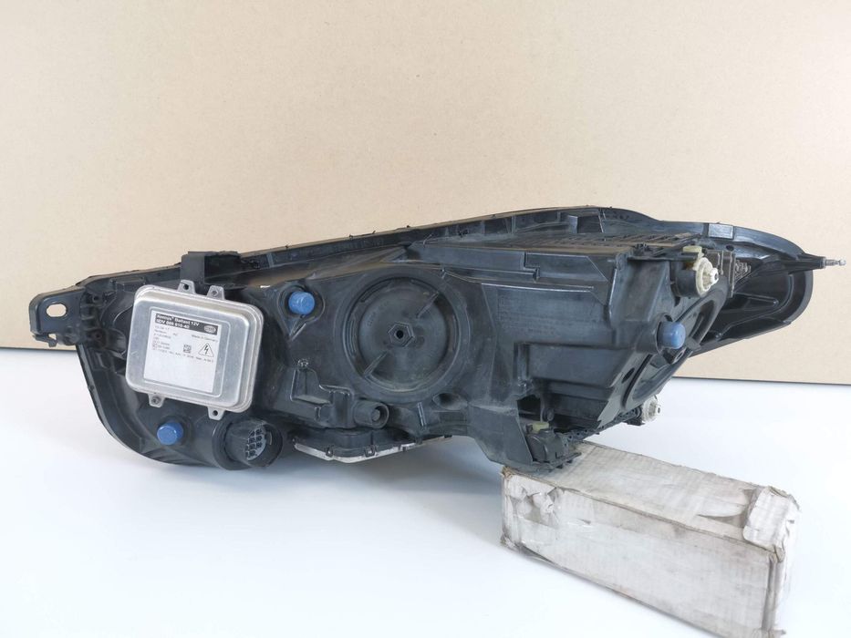 Фар Дясно Ксенон Ягуар ХЕ / Jaguar XE 1 Оригинален В Добро Състояние