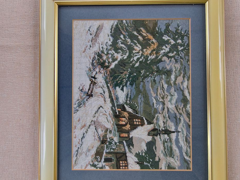 Goblen biserica din pădure