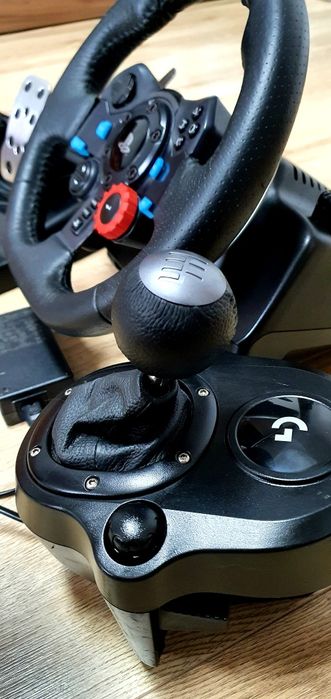 Gaming Volan Logitech G29 Volan+pedal+schimbător+adapter 

Funcționeaz