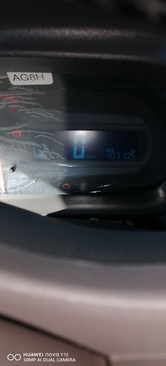 Sotiladi tez va kelishilgan narxda