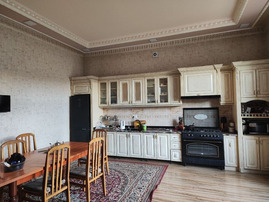 Охунбобоев 6 соток 8 хона