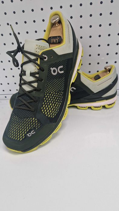 Оригинални мъжки маратонки- On CloudSurfer