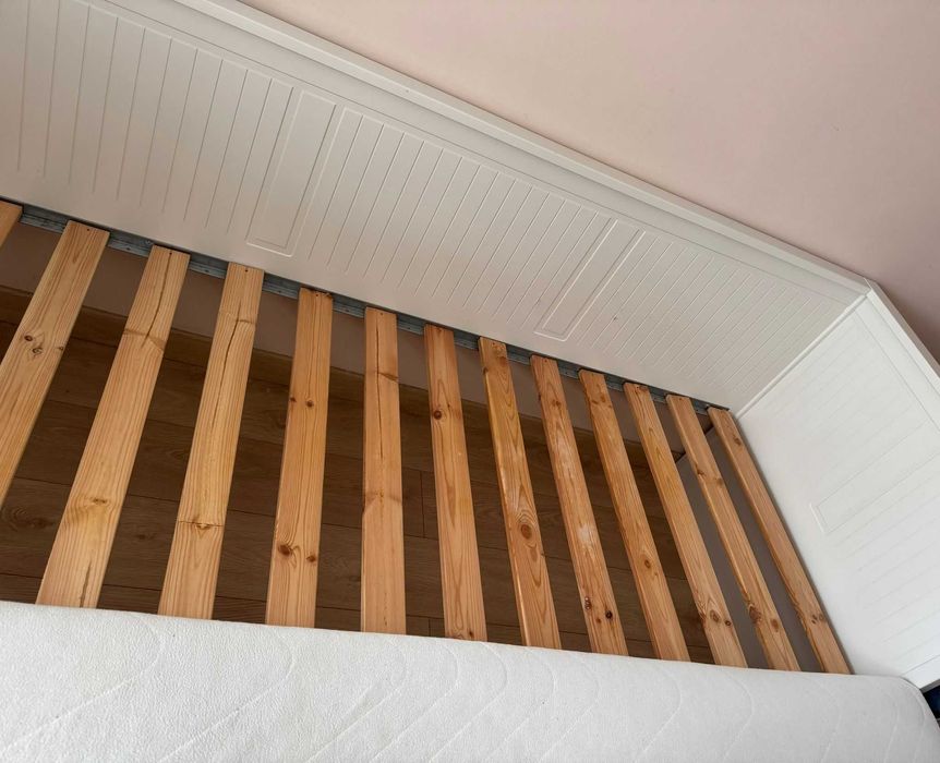 Pat extensibil divan IKEA 160/200 cu 3 sertare si 2 saltele 80/200