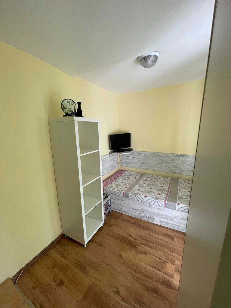 Дава се под наем Едностаен апартамент в Варна, Общината - 20 кв.м за 255 € - Снимка #2
