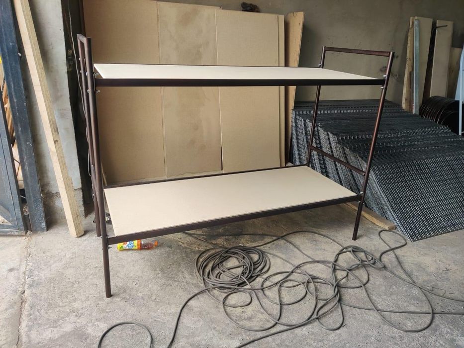 Двухярусная кровать