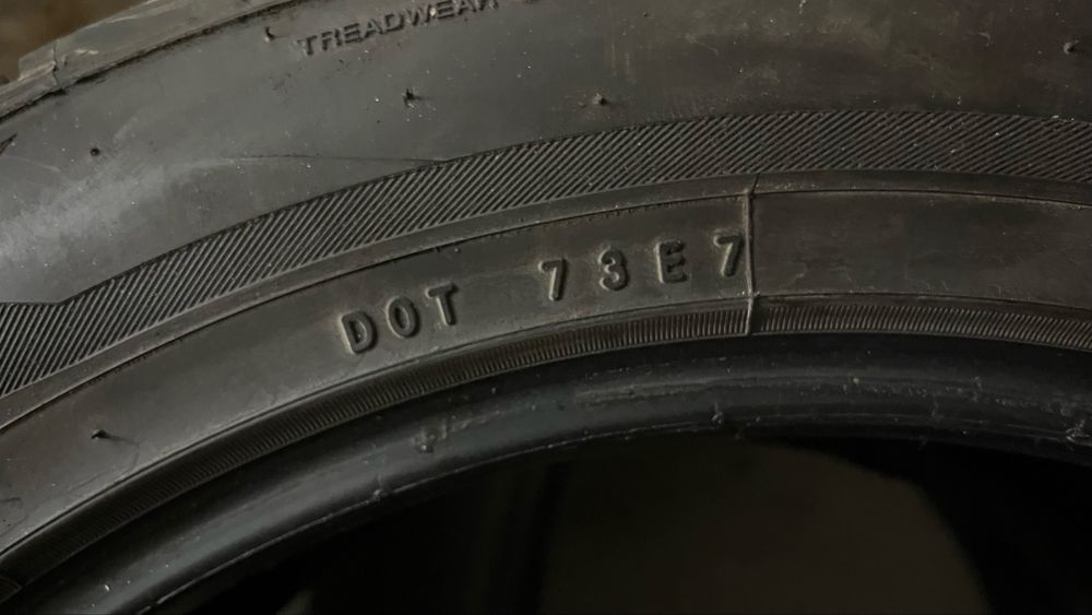 Продавам гуми toyo 295/45/20