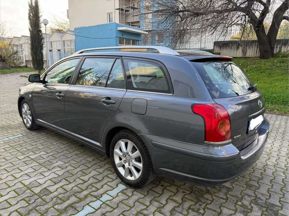 Toyota Avensis 2.2 dizel