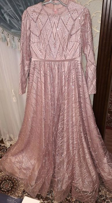 Ona bola vecherniy koyne