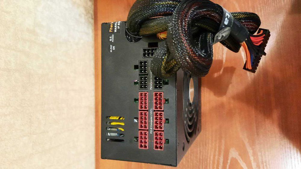 Блок питания Thermaltake Toughpower 1350W