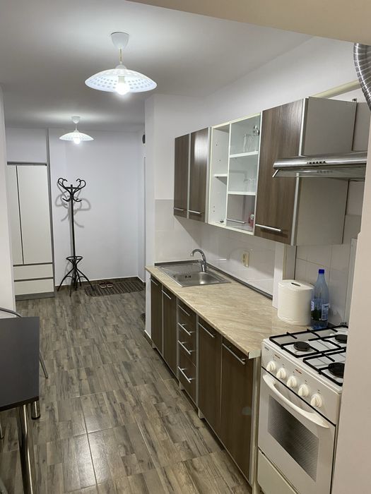 Inchiriez apartament 2 camere, strada Hipodrom