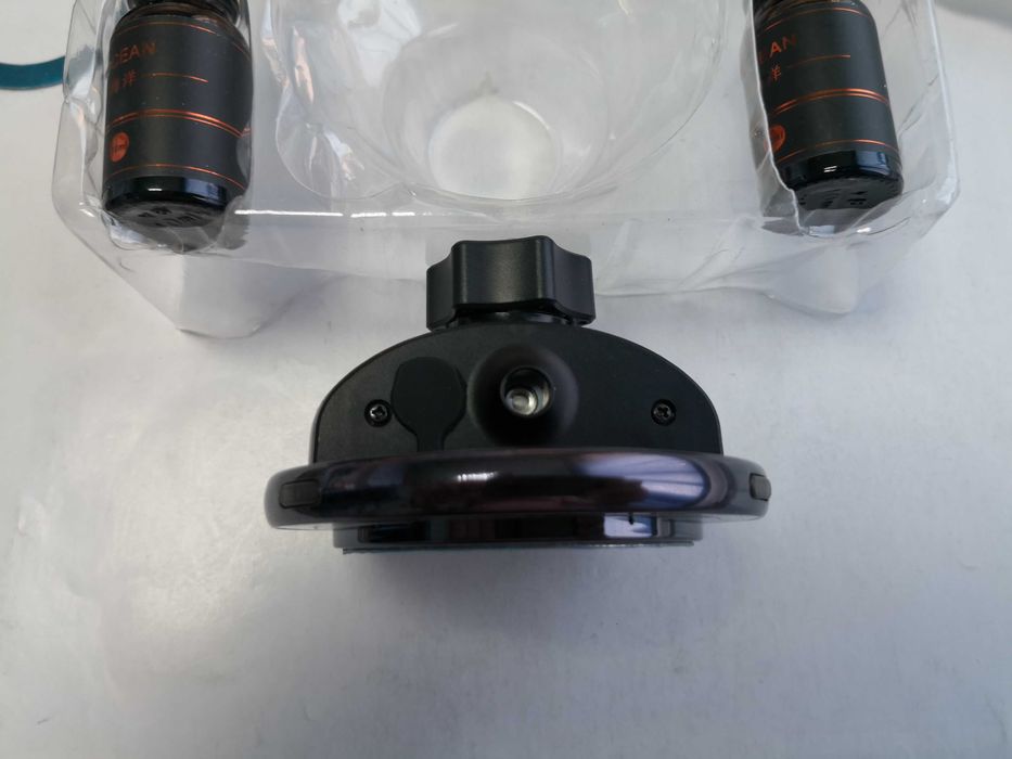 Suport telefon auto magnetic cu incarcare wireless 20 W