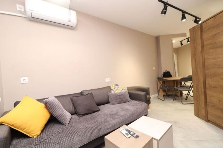 Продава се Двустаен апартамент в София, Люлин 6 - 71 кв.м за 2479 €/кв.м - Снимка #1