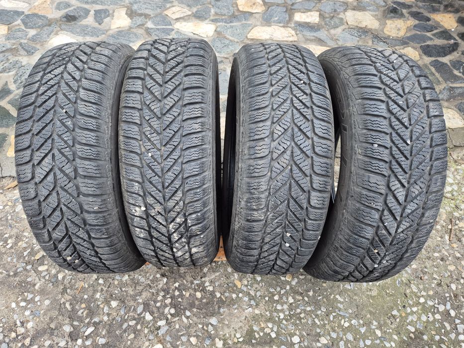 4бр зимни гуми дебица/ 195-65-15/ 7.2мм грайфер/