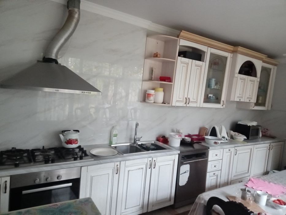 Срочно продам кухню