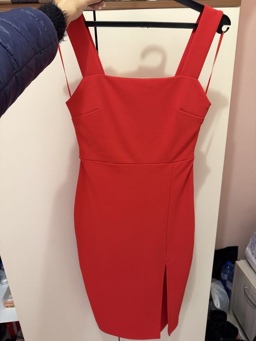 Официална рокли черна, червена, бежова - S размер