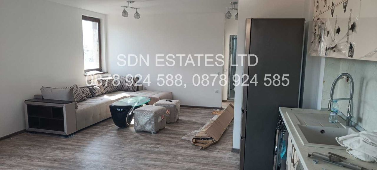 Продава се Тристаен апартамент в Казанлък - 85 кв.м за 1471 €/кв.м - Снимка #1