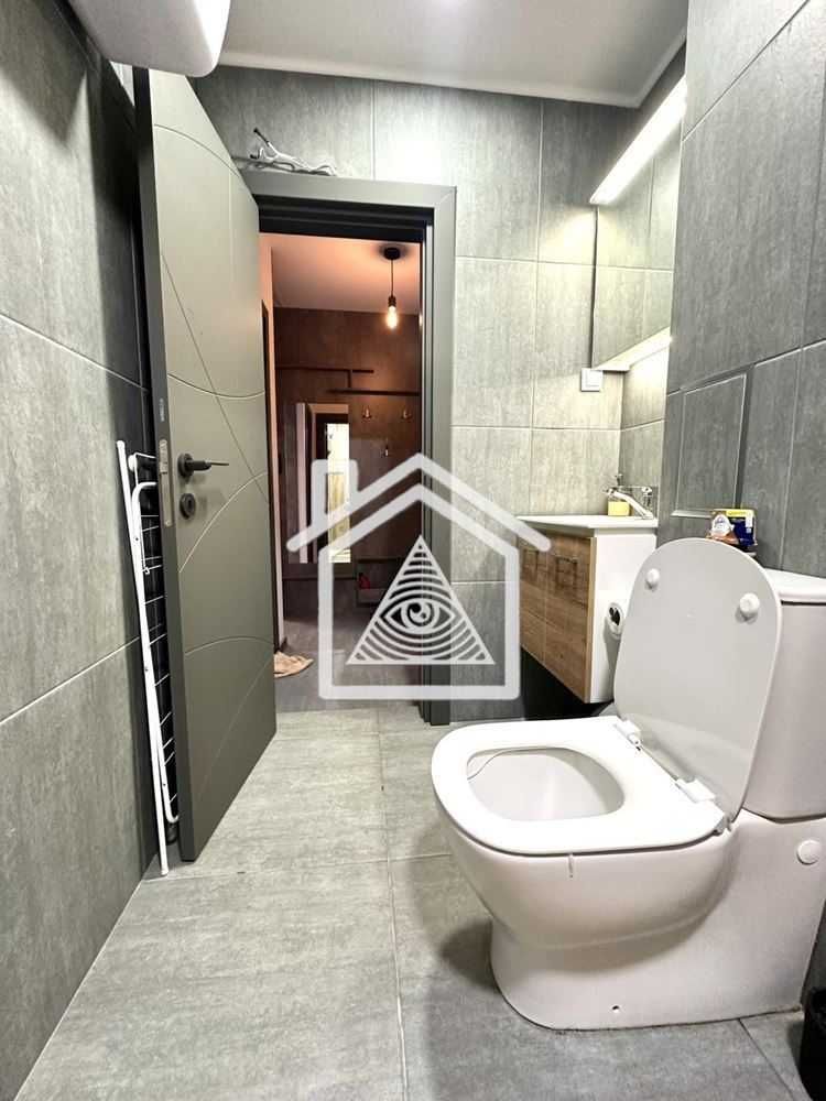 Луксозен двустаен апартамент под наем в Green Hill Residence