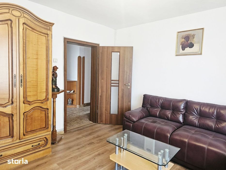 Închiriem  apartament cu 3 camere în Calea Aradului