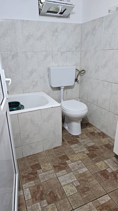 Vand casa in com.Sarateni,jud Ialomita