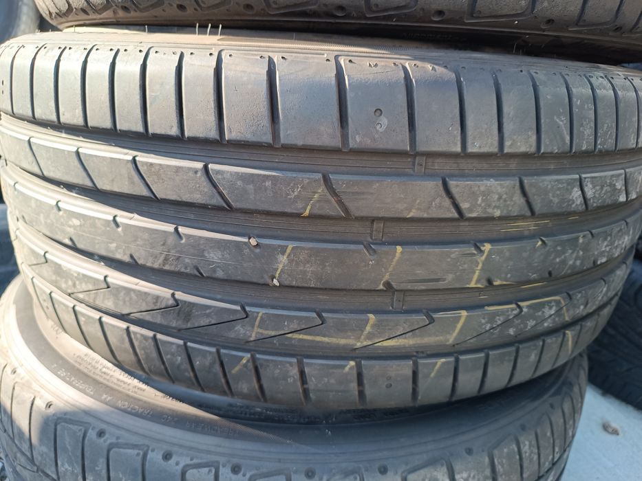 235/40/19,225/40/19,vredenstain/continental,dot 3423/4519