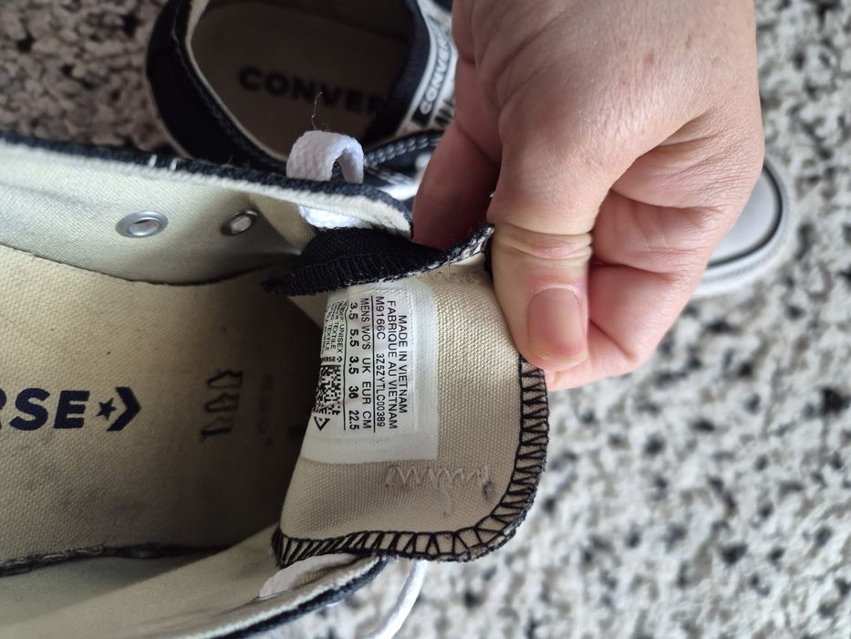 Converse mărimea 36