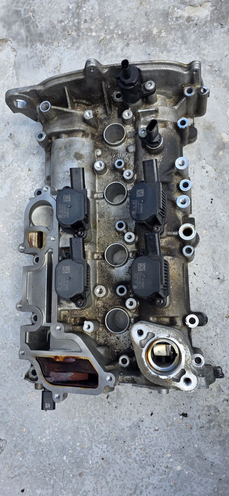 Капак за двигател 1.5TSI