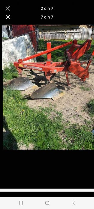 Vând combinator și plug 2 brazde stare foarte bună