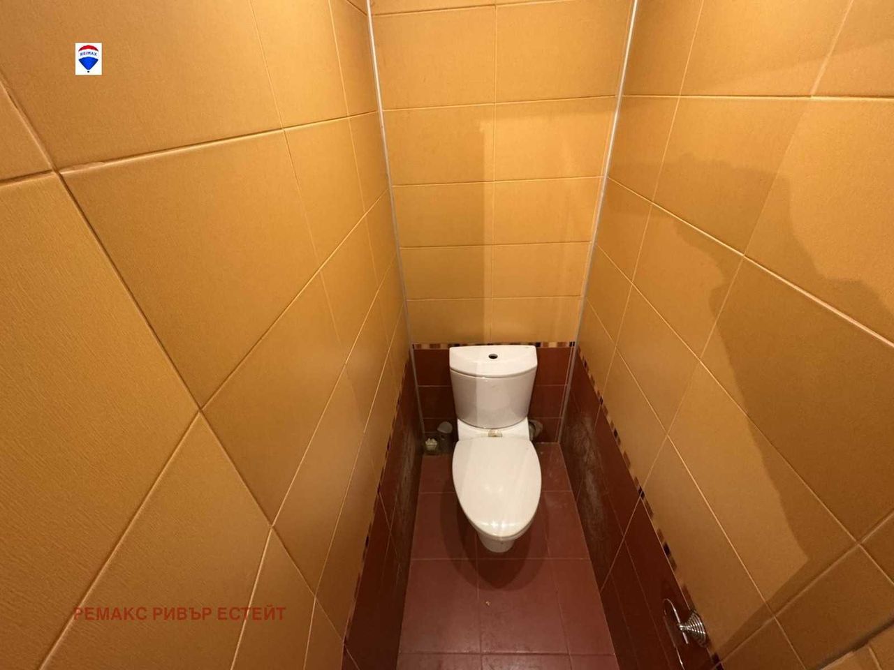 Продава се Тристаен апартамент в Русе, Възраждане - 85 кв.м за 1336 €/кв.м - Снимка #13
