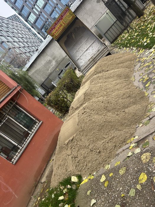 18 mc nisip/balast/pietris/margaritar/frezat de asfalt/sabareni/joita