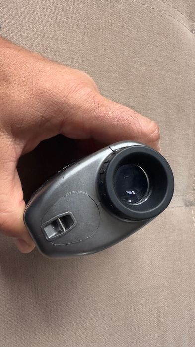 telemetru Bushnell Tour V2