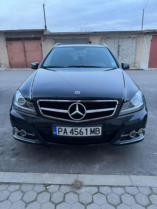 Продавам Мерцедес C250 w204 2012г.