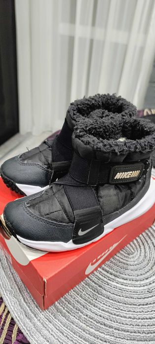 Боти Nike/ размер 28.5