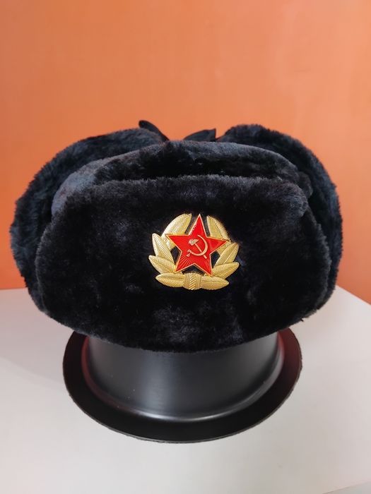 Зимна шапка ушанка