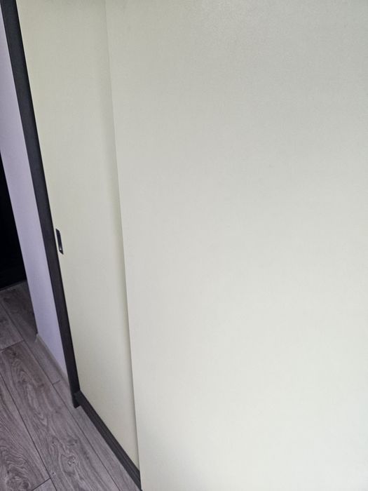 Двукрилен гардероб