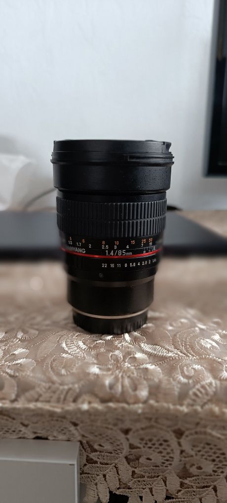 Продам Samyang 1.4/85