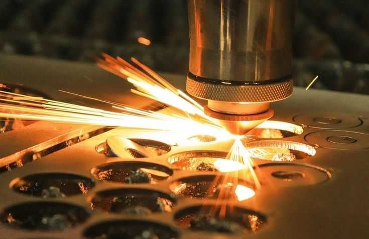 Debitare tablă cu plasmă și oxigaz, panouri metalice gard