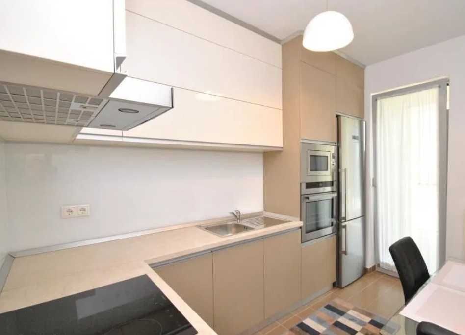 Дава се под наем Тристаен апартамент в Пловдив, Каменица 1 - 79 кв.м за 183.6 € - Снимка #3