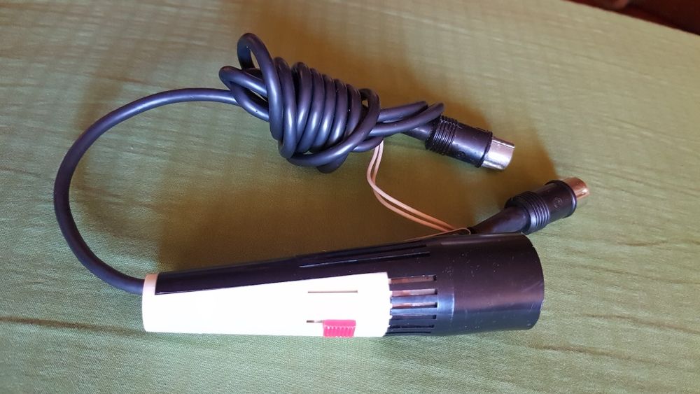 Microfon dinamic rusesc de colecție Oktava MD-64M IIIA - L 1973