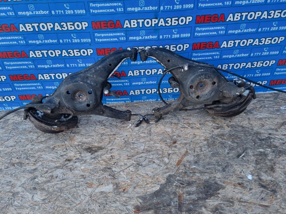 Рычаги задние Mitsubishi spece runner.