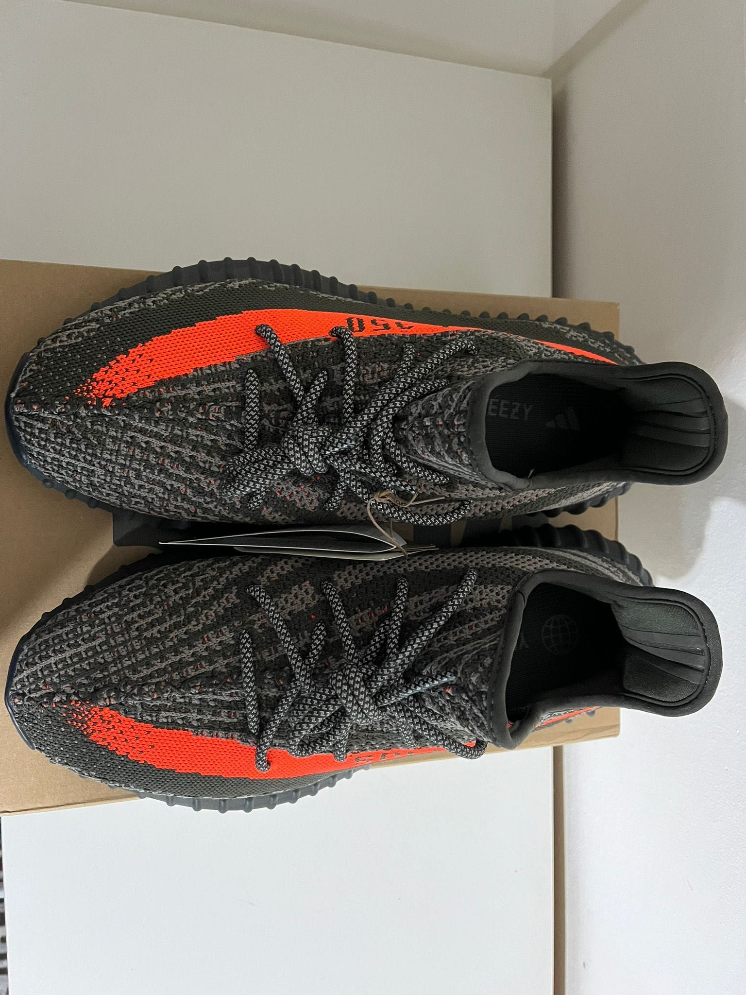 Yeezy 350 V2 Carbon Beluga Adidas Original