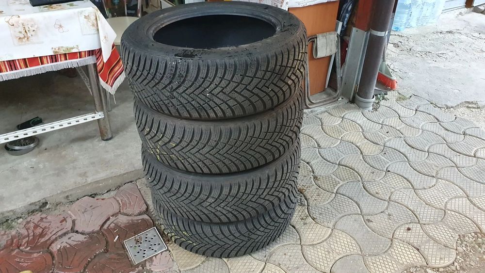 Anvelope Cauciucuri Iarna Hankook 215/55R17 Noi